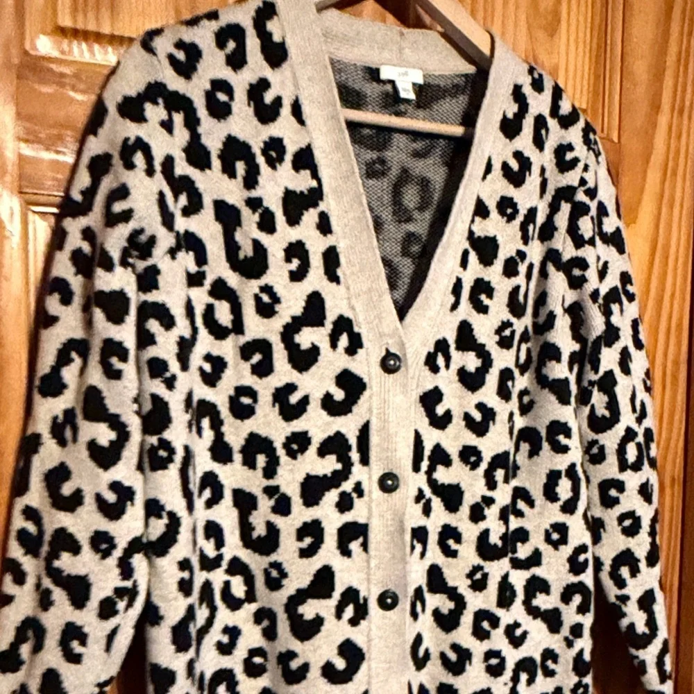 J. Jill Black and Cream Leopard Cardigan - Picture 4 of 10